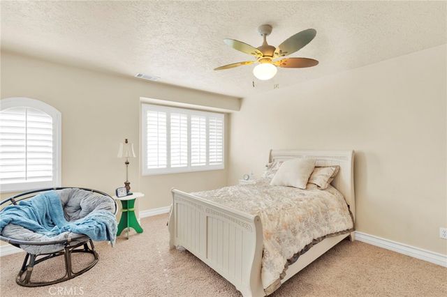 17790 Cresta Blanca, Victorville, CA 92395