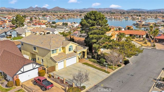 17790 Cresta Blanca, Victorville, CA 92395
