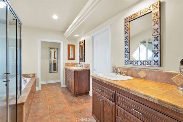 17790 Cresta Blanca, Victorville, CA 92395