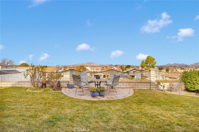 17790 Cresta Blanca, Victorville, CA 92395