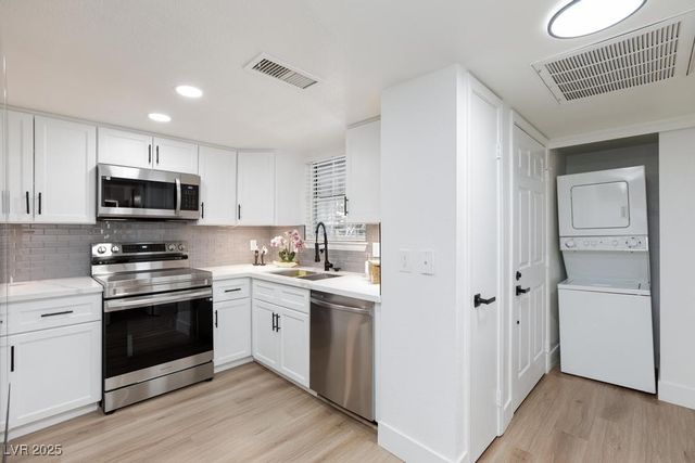 3823 South Maryland Parkway 5, Las Vegas, NV 89119