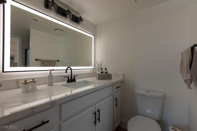 3823 South Maryland Parkway 5, Las Vegas, NV 89119