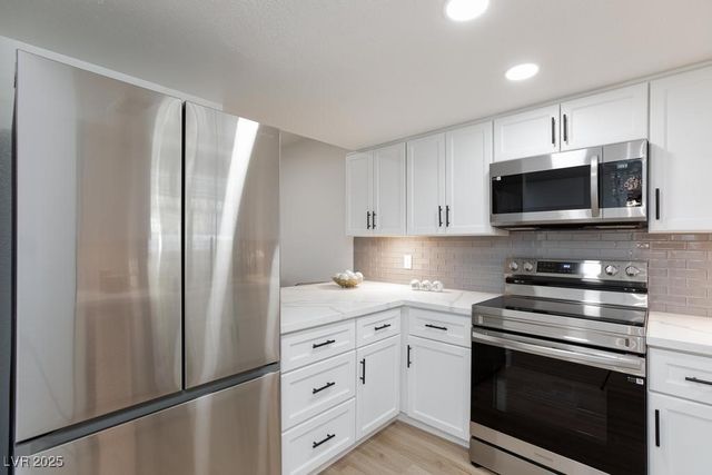 3823 South Maryland Parkway 5, Las Vegas, NV 89119