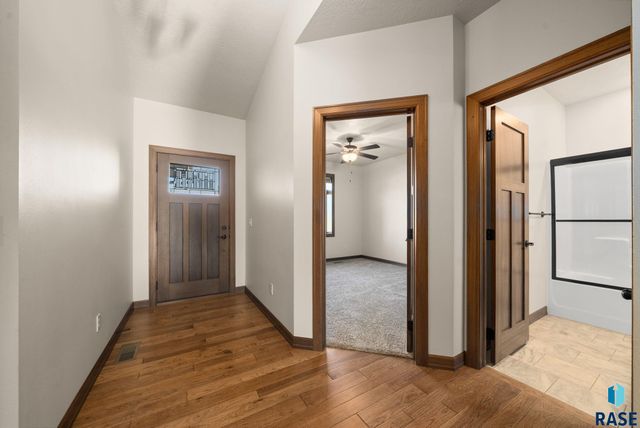 5915 W Yukon Trl Trail, Sioux Falls, SD 57107