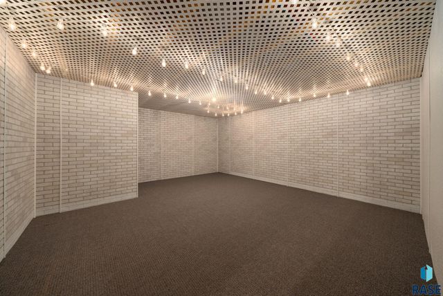 5915 W Yukon Trl Trail, Sioux Falls, SD 57107