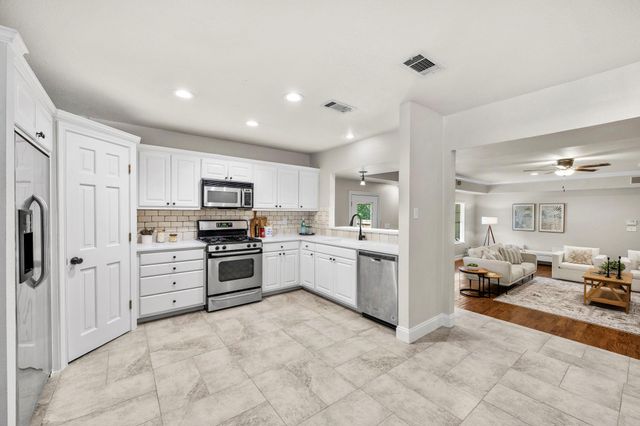 924 E 52nd ST A, Austin, TX 78751