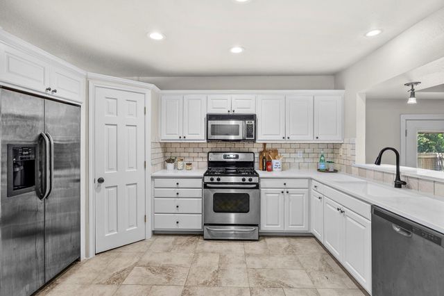 924 E 52nd ST A, Austin, TX 78751