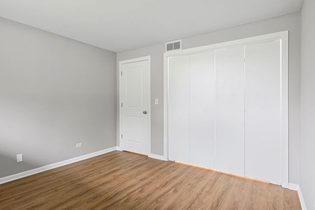 764 TERRACE Court A, Elgin, IL 60120