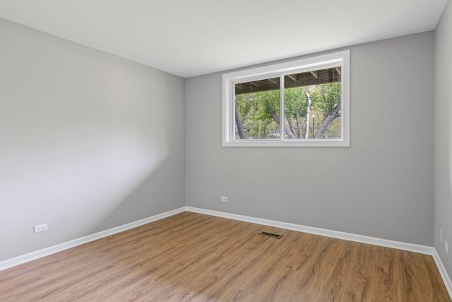 764 TERRACE Court A, Elgin, IL 60120