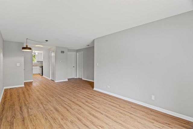 764 TERRACE Court A, Elgin, IL 60120