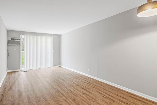 764 TERRACE Court A, Elgin, IL 60120