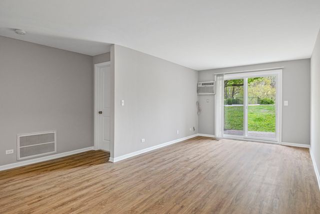 764 TERRACE Court A, Elgin, IL 60120