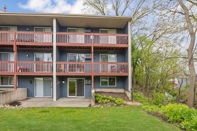 764 TERRACE Court A, Elgin, IL 60120