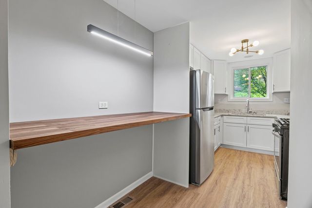 764 TERRACE Court A, Elgin, IL 60120