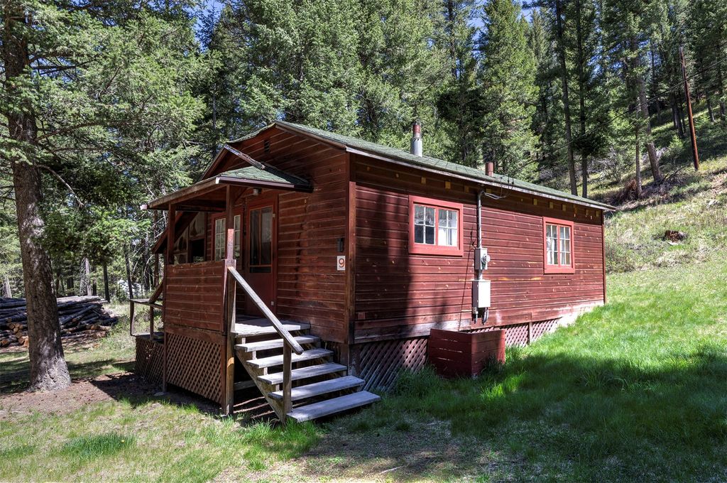 283 Lost Trail Hot Springs Road, Sula, MT 59871 photo 17