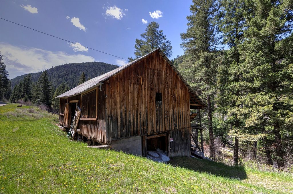 283 Lost Trail Hot Springs Road, Sula, MT 59871 photo 23