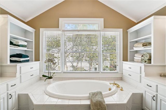 1821 N Rock Springs NE Road, Atlanta, GA 30324