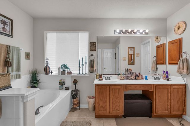 3709 Sunset Circle, Montgomery, TX 77356