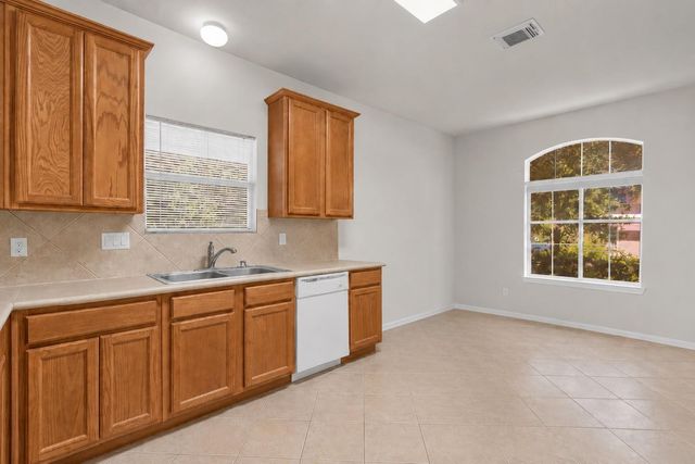 3709 Sunset Circle, Montgomery, TX 77356