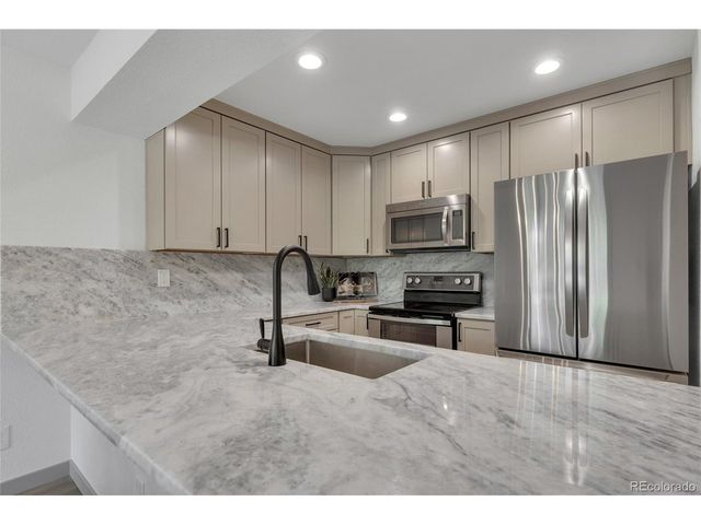 8783 Allison Dr D, Arvada, CO 80005