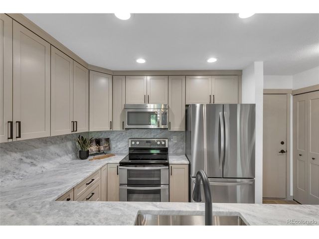 8783 Allison Dr D, Arvada, CO 80005