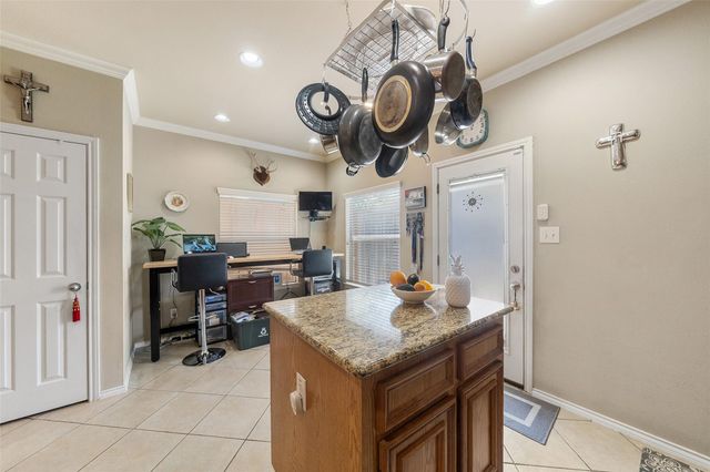 544 W 27th Street, Houston, TX 77008