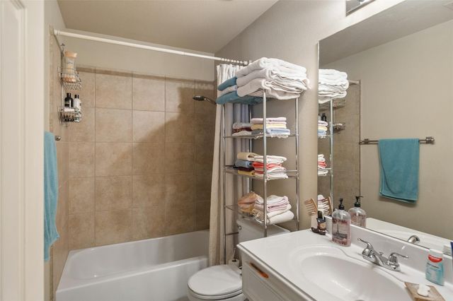 544 W 27th Street, Houston, TX 77008