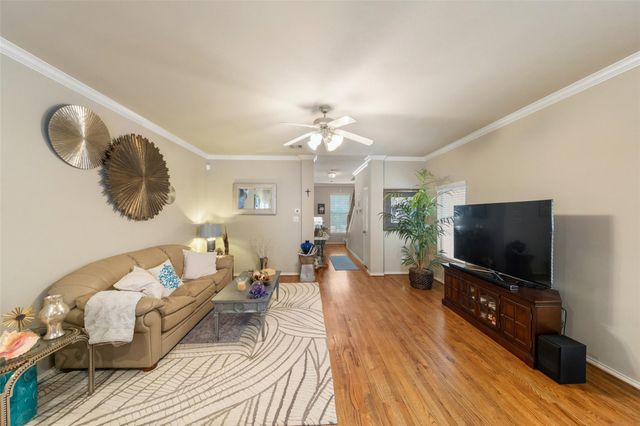 544 W 27th Street, Houston, TX 77008