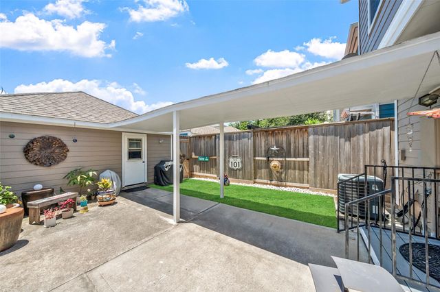 544 W 27th Street, Houston, TX 77008