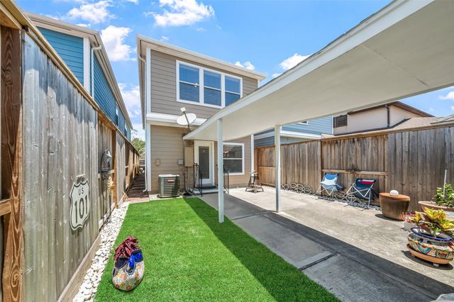 544 W 27th Street, Houston, TX 77008