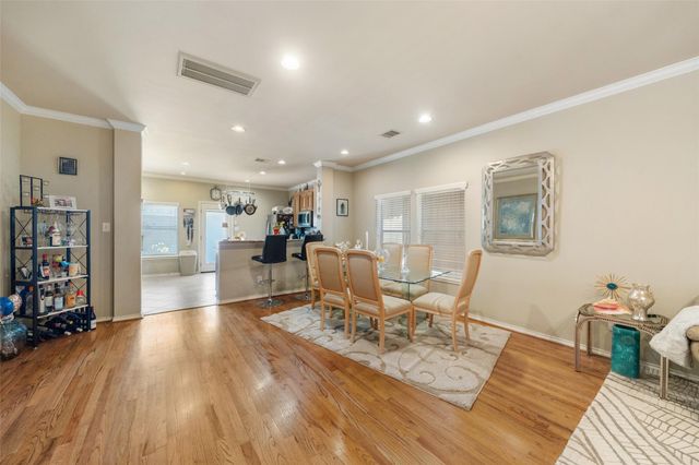 544 W 27th Street, Houston, TX 77008