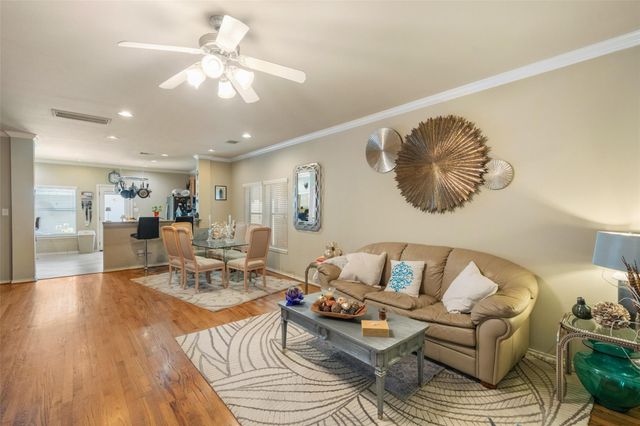 544 W 27th Street, Houston, TX 77008