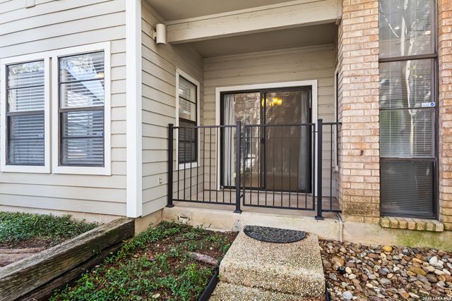 11001 Wurzbach Rd Apt 105, San Antonio, TX 78230
