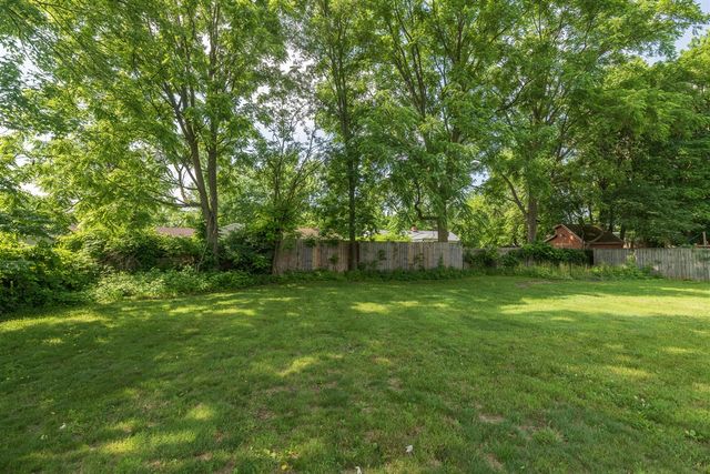 2222 Southern Avenue, Kalamazoo, MI 49001