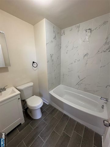 133 Seymour Avenue 3, Newark, NJ 07108