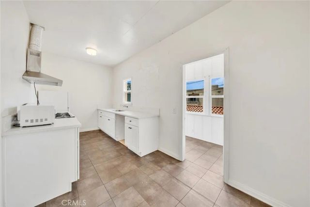 10706 Ohio, Los Angeles, CA 90024