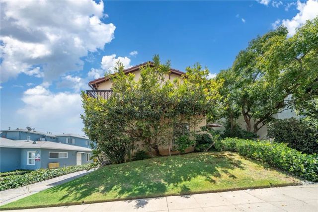 10706 Ohio, Los Angeles, CA 90024