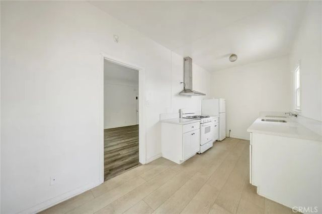 10706 Ohio, Los Angeles, CA 90024