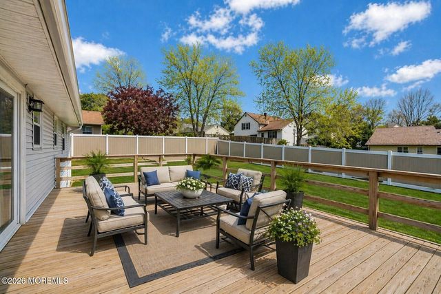 4 Revere Court, Barnegat, NJ 08005