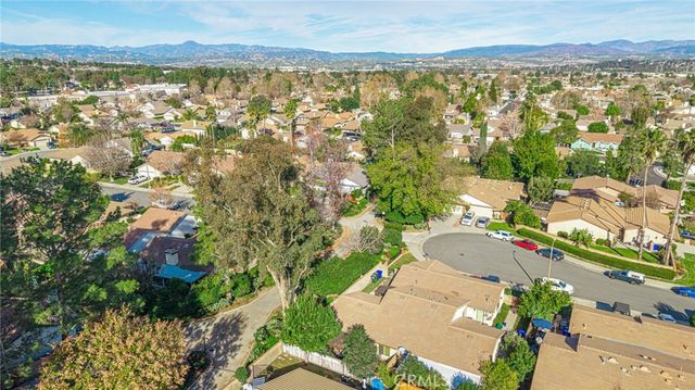 23540 Lampara, Valencia, CA 91355