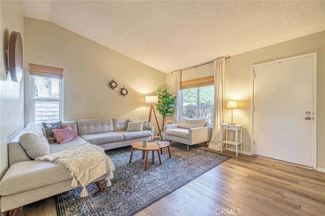 23540 Lampara, Valencia, CA 91355