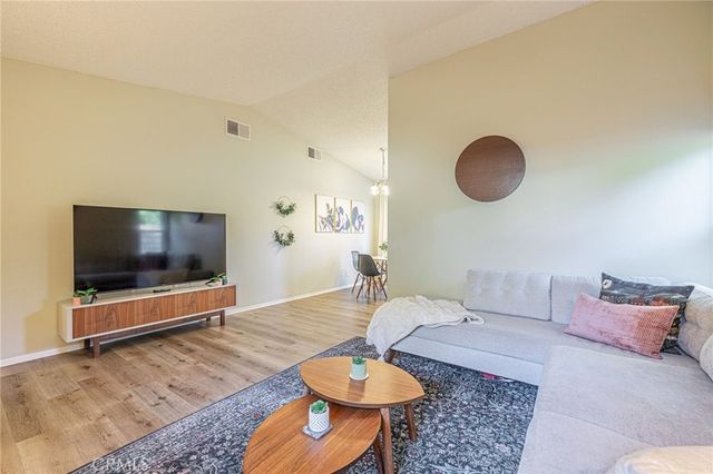 23540 Lampara, Valencia, CA 91355