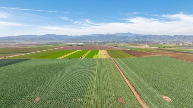 48453 Lonoak Road, King City, CA 93930