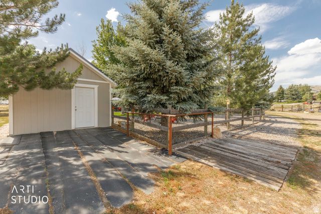 5186 N 3350 E, Eden, UT 84310