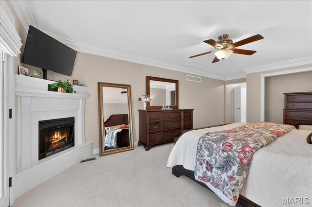 14318 Valley Meadow Court E, Chesterfield, MO 63017