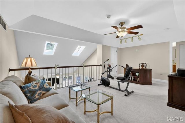 14318 Valley Meadow Court E, Chesterfield, MO 63017