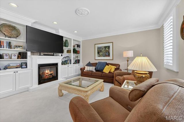 14318 Valley Meadow Court E, Chesterfield, MO 63017