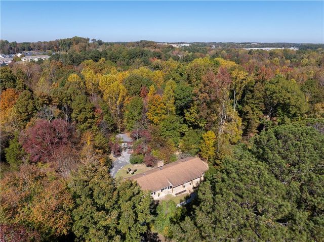 5925 Old Bill Cook Road, Atlanta, GA 30349