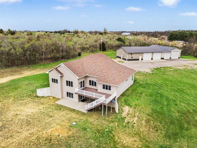1160 S M 140, Watervliet, MI 49098