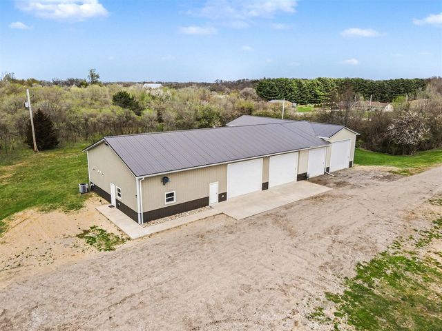 1160 S M 140, Watervliet, MI 49098